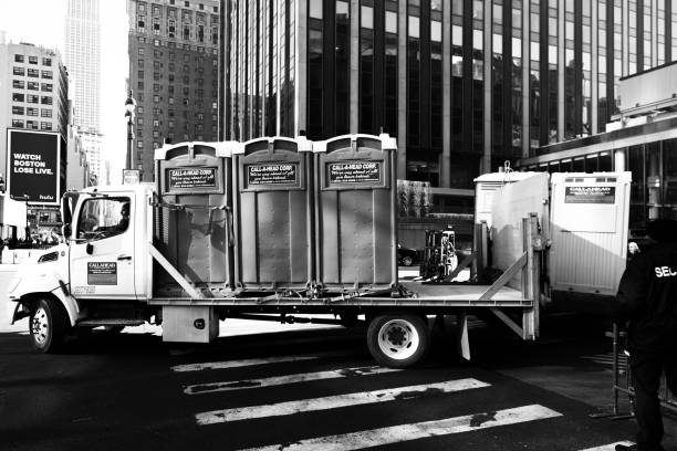 Best Porta potty delivery and setup  in Wahpeton, ND